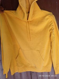 H&amp;M Sweatshirt 30 Off On Delivery 🎉