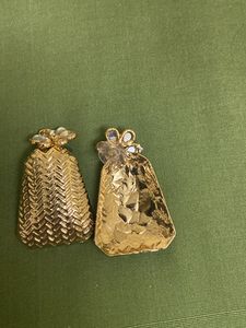 DETACHABLE HEAVY LOOK EARRINGS