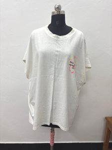 Statement Graphic Tee