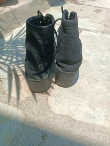Trendy Women Boots ❤️