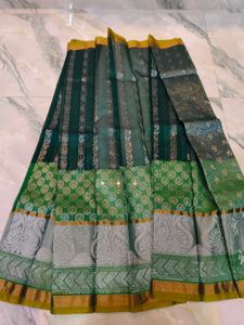 Green &amp; Gold Indian Saree