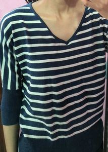 V-neck Sweater