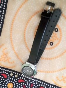 Classic Black Leather Strap Analog Wristwatch