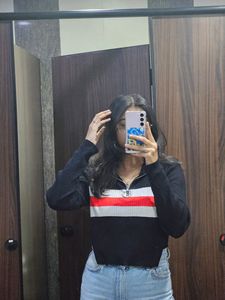 Chained Upper Neck H&amp;M WoolenCrop Top