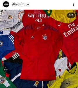 Red Bayern Munich Compression
