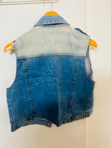 Cool Denim Sleeveless Jacket