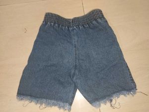 3  boy Shoes +1  Pants +1   Short+