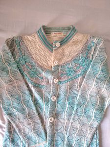 Classy women&#39;s Blue white cardigan sweater