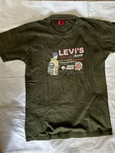 Boys XS Levis Half Sleeves T Shirt Olive Green