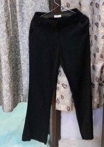 Woman's Black Bootcut Jeans