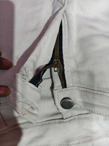Stretchable White Denim Jeans