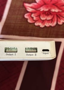 10400mah Croma Power Bank