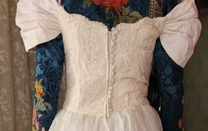 Elegant Wedding Gown