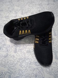Shoes For Men & Women With Little Scrach In Front