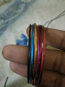 Jewellery Set: Bangles &amp; Necklace