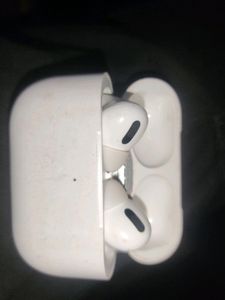 Apple Airpords Pro