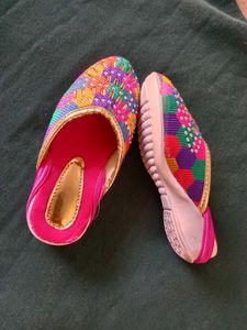 Colorful Ethnic Juttis