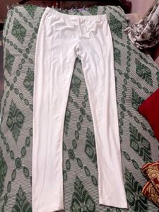Off White Strachable Leggins