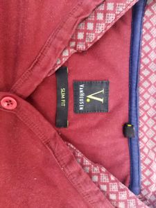 Selling Maroon Van Heusen Tshirt For Men In ₹300
