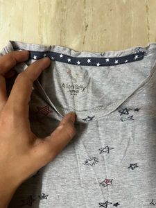 Grey Star Print T-Shirt - Cute &amp; Casual (Size S)