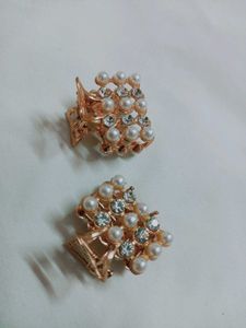 Hair Clip With Pearl
