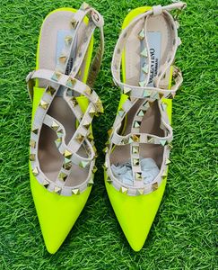 Valentino Pointed Heels 👠
