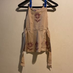 Vintage Style  Sleeveless Frock For Baby Girls.