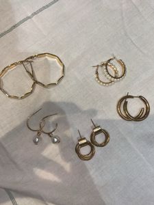 5 pairs of earring