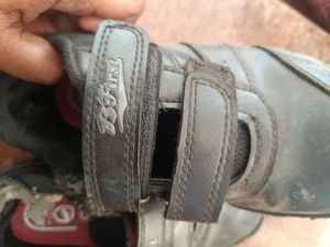 Unisex  Black School Shoes