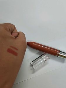 Hilary Rhoda Lipstick