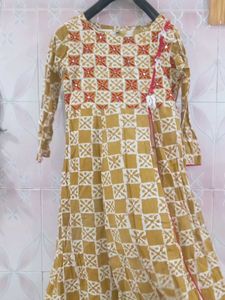 Beautiful Anarkali And Koti Kurta Set