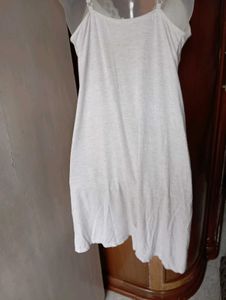 Chic White Lace-Trim Nightdress