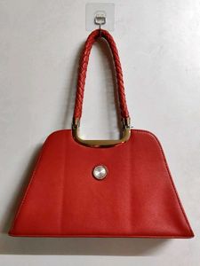 Red Vintage Silhouette Handbag From Desence