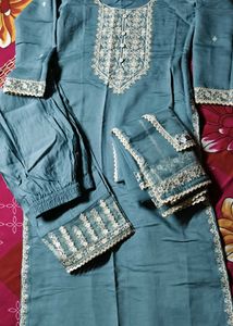 Libas  Embroidered kurti sets (new without use) 🩵