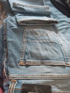 Jack & Jones Light Wash Denim Jeans