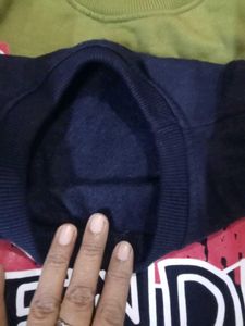 3 set of sweatshirt and a pant in wool