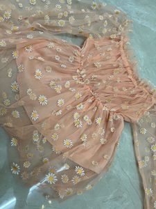 Daisy Print Mesh Top