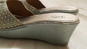 D&Y Rhinestone Wedge Sandals