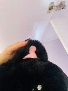 Black Kitty Slingbag