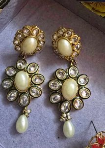 Earings