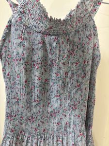 Floral Print Pleated Top