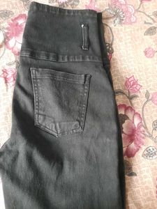 SASSAFRAS Women Black Slim Fit High-Rise Jeans