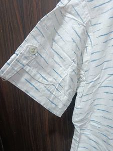 White Casual/Formal Shirt