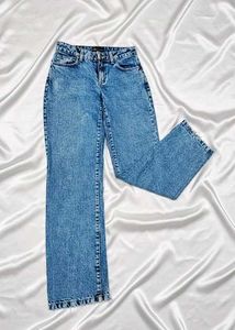 Zara Light Wash Jeans