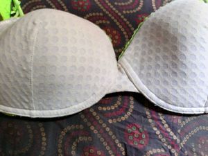 4 Bra