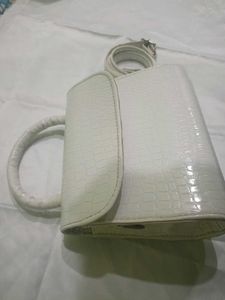 Classy Handbag With Shoulder Strap