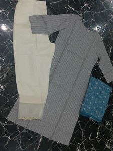 Pakistani 3 Piece Suit
