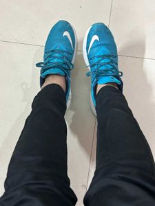 Nike Quest 2 Running Shoes Great Condition