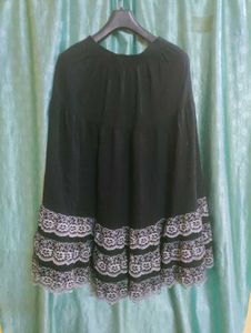 Black Lace Trim Midi Skirt