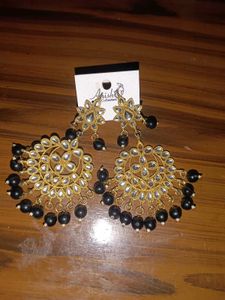 Elegant Gold &amp; Black Pearl Earrings